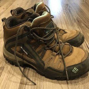Columbia Omni-tech Hiking Boots